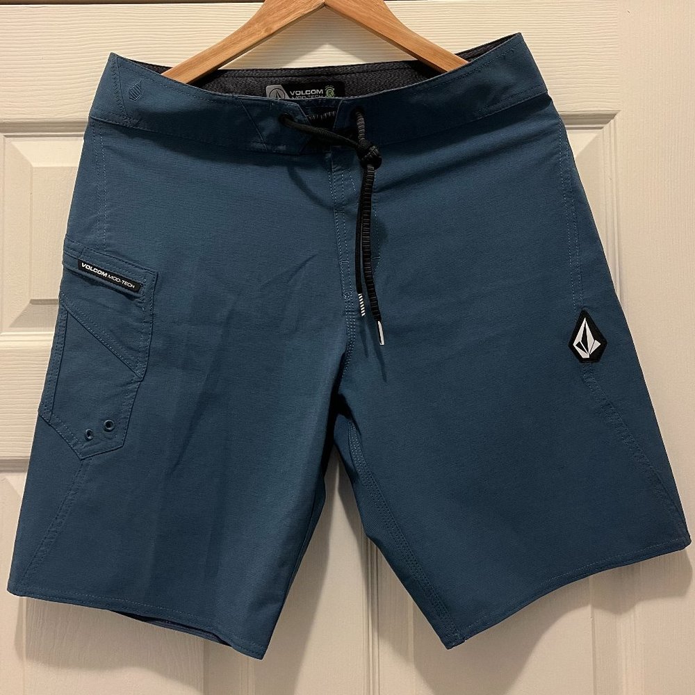 Volcom Solid Mod Trunks: Men
